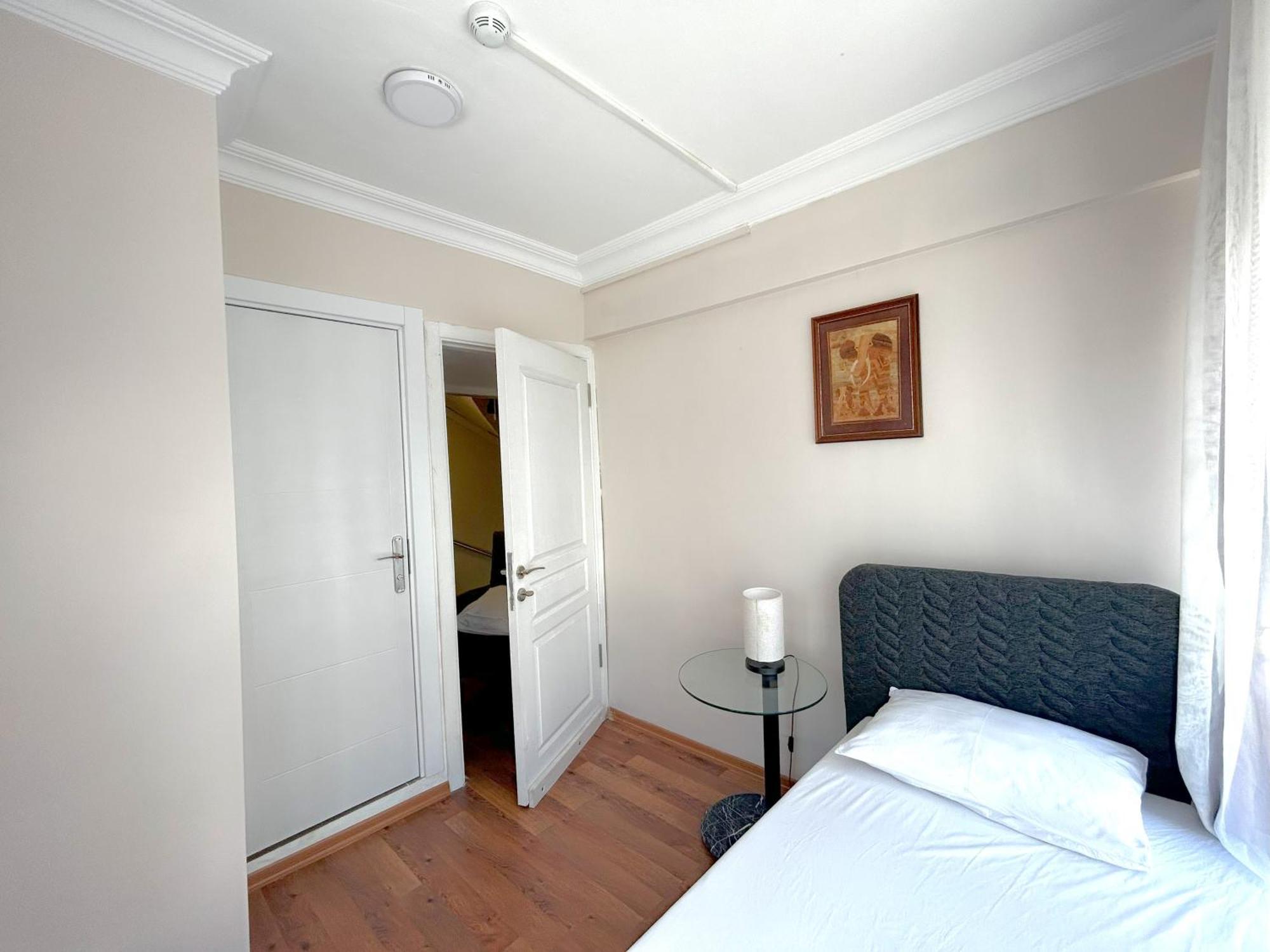 Hotel Meydan Pansiyon Uskudar Istanbul Exterior foto